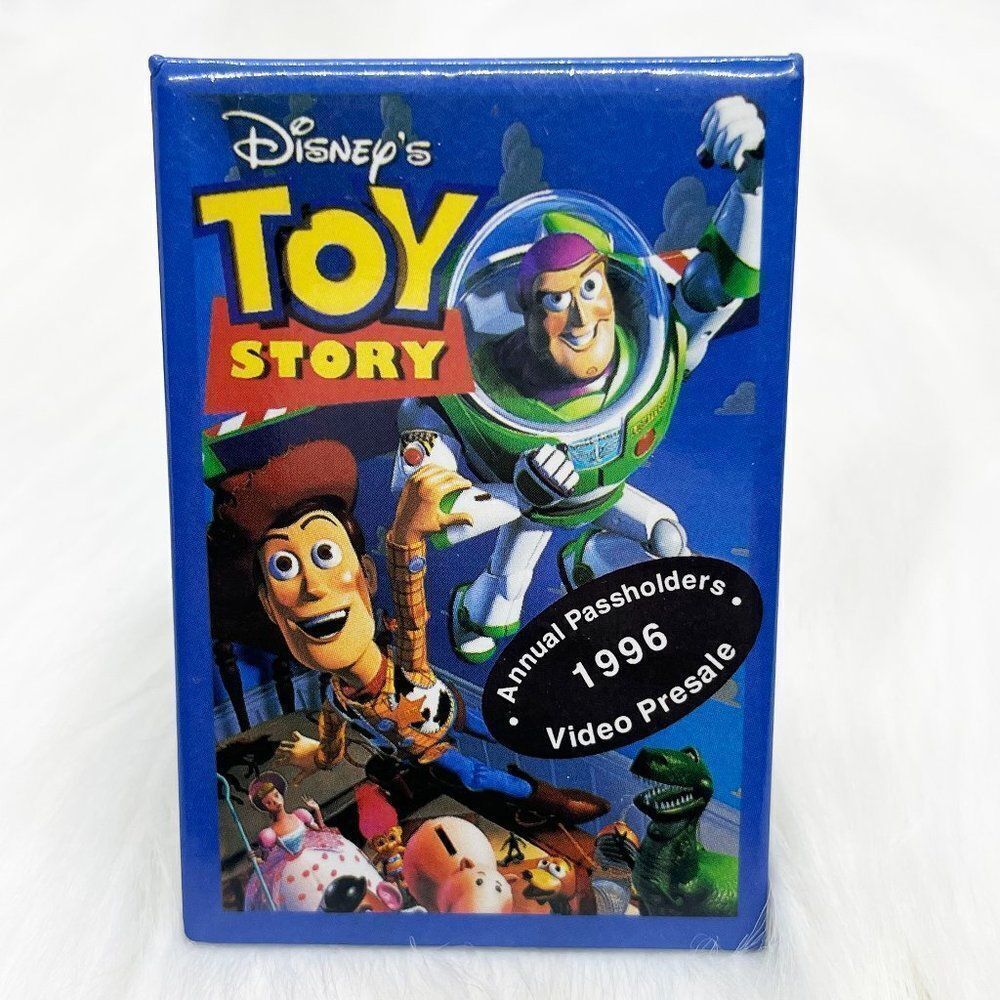 🔮 5/$25 Vintage Disney 1996 Toy Story Annual Passholder Video Presale Pin‎